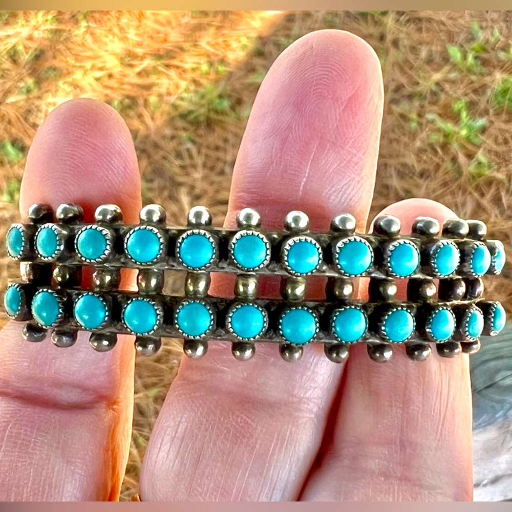 Stunning Sterling Native American turquoise cuff bracelet